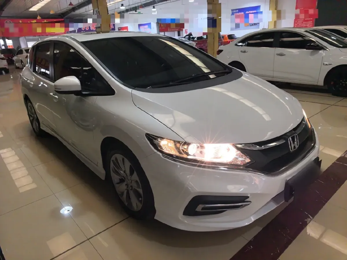 2017 Honda Jade 1.8L 141HP L4 5AT,autocango,china used car exporter,china ev exporter,chinese used car exporter,chinese used ev exporter