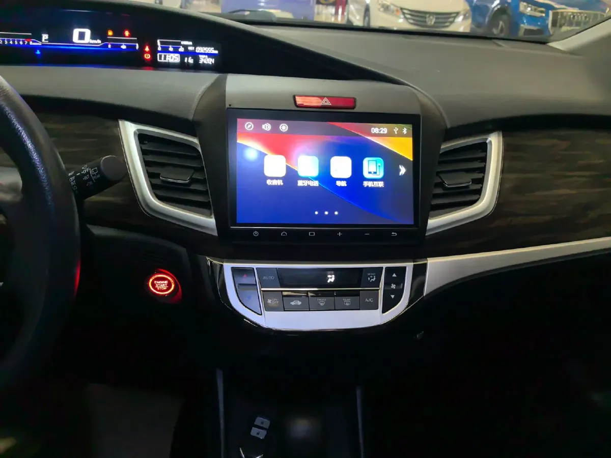 2017 Honda Jade 1.8L 141HP L4 5AT,autocango,china used car exporter,china ev exporter,chinese used car exporter,chinese used ev exporter