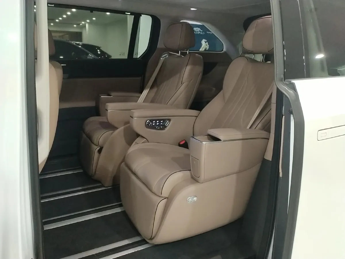 2025 Xpeng X9 BEV,autocango,china used car exporter,china ev exporter,chinese used car exporter,chinese used ev exporter