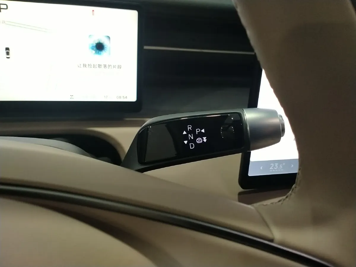 2025 Xpeng X9 BEV,autocango,china used car exporter,china ev exporter,chinese used car exporter,chinese used ev exporter