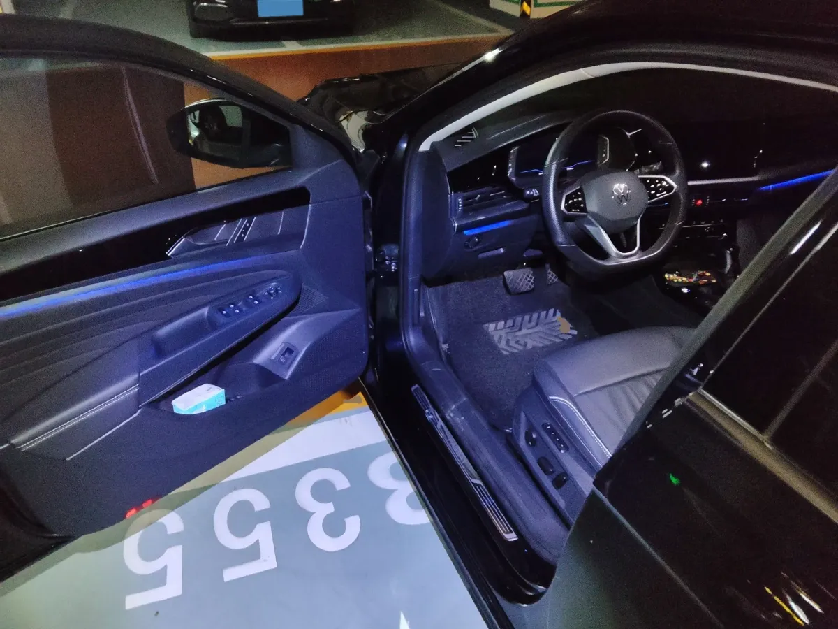 2022 Toyota Avalon 2.5L 209HP L4 8AT,autocango,china used car exporter,china ev exporter,chinese used car exporter,chinese used ev exporter