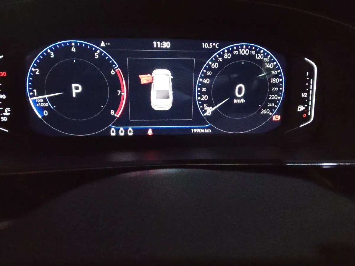 2022 Toyota Avalon 2.5L 209HP L4 8AT,autocango,china used car exporter,china ev exporter,chinese used car exporter,chinese used ev exporter