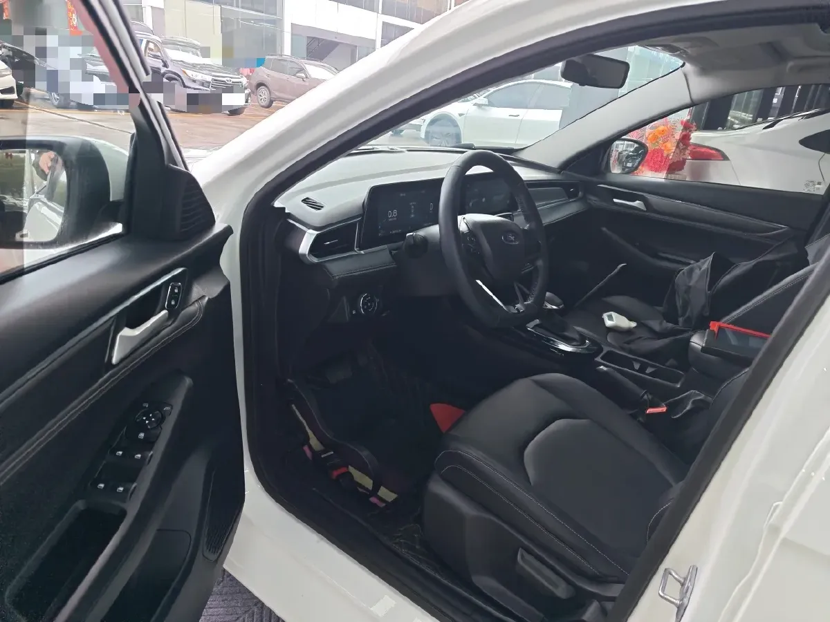 2021 Ford Escort 1.5L 122HP L3 6AT,autocango,china used car exporter,china ev exporter,chinese used car exporter,chinese used ev exporter