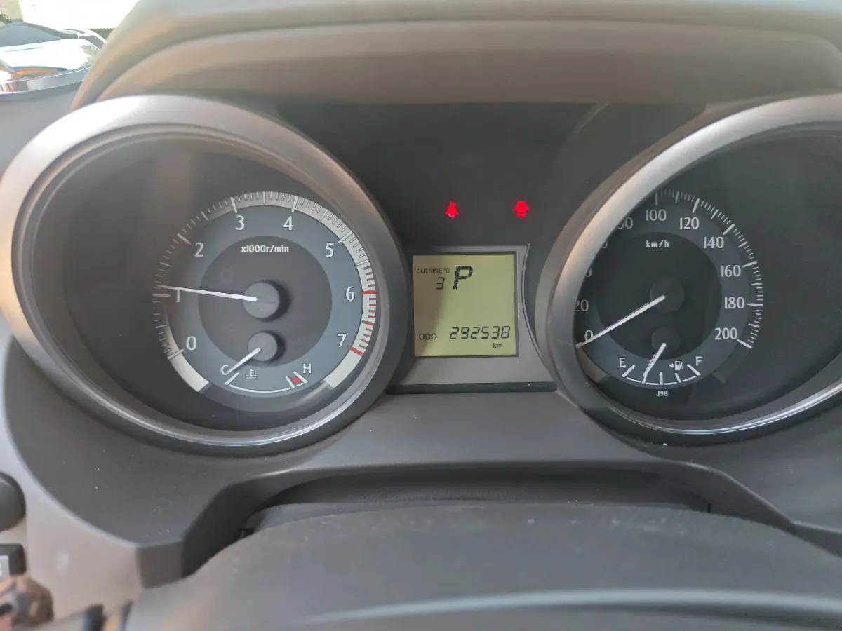 2014 Toyota Land Cruiser Prado 2.7L 163HP L4 4AT,autocango,china used car exporter,china ev exporter,chinese used car exporter,chinese used ev exporter