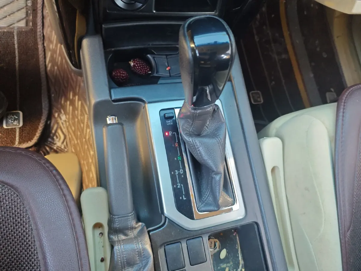 2014 Toyota Land Cruiser Prado 2.7L 163HP L4 4AT,autocango,china used car exporter,china ev exporter,chinese used car exporter,chinese used ev exporter