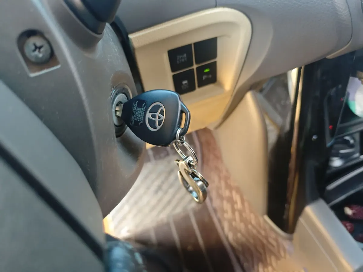 2014 Toyota Land Cruiser Prado 2.7L 163HP L4 4AT,autocango,china used car exporter,china ev exporter,chinese used car exporter,chinese used ev exporter