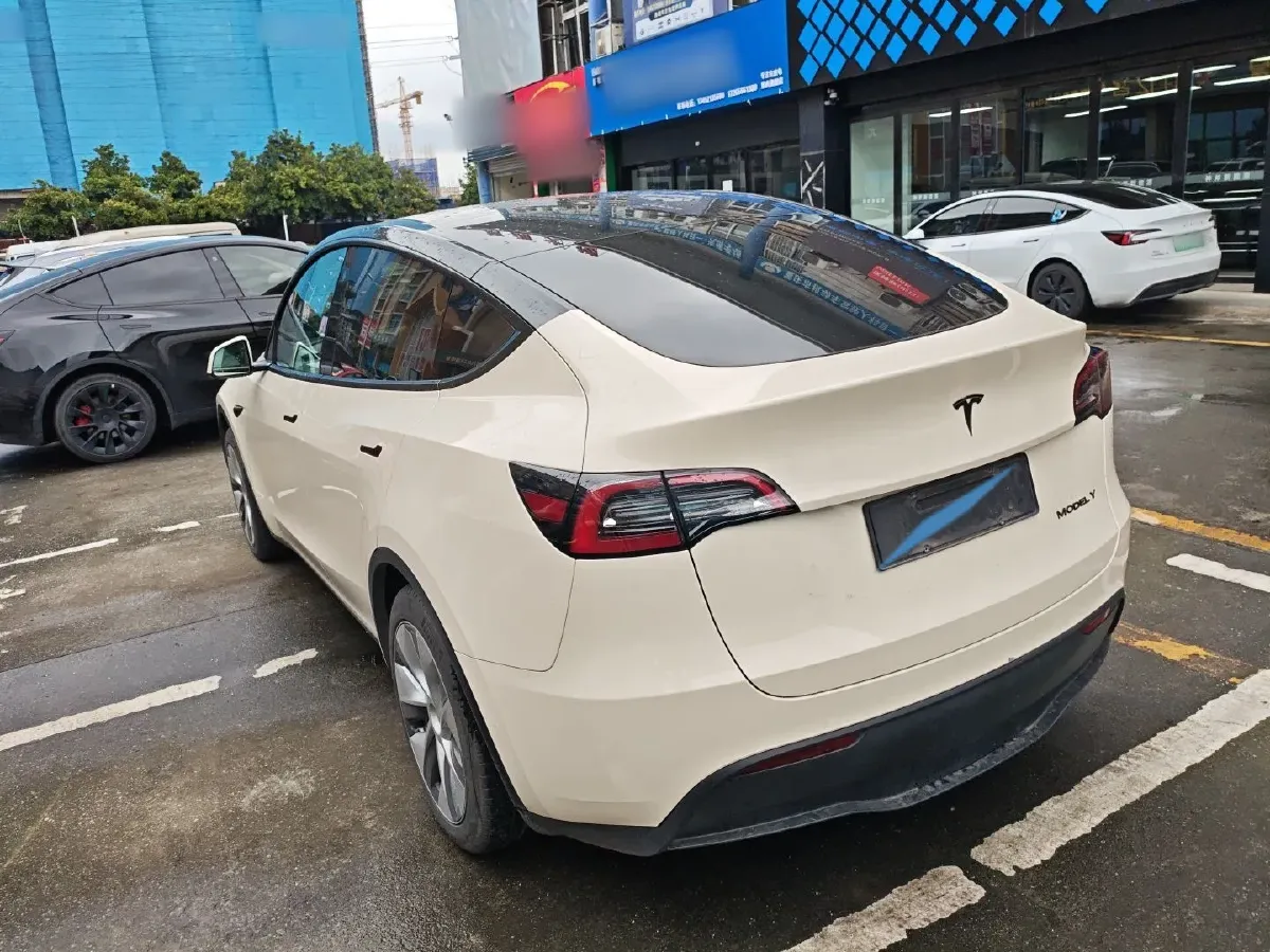 2022 Tesla Model Y BEV 60KWH,autocango,china used car exporter,china ev exporter,chinese used car exporter,chinese used ev exporter
