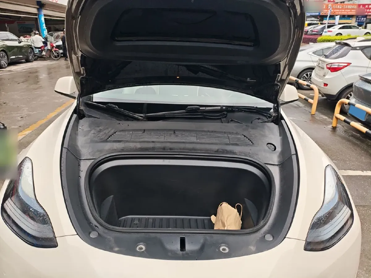 2022 Tesla Model Y BEV 60KWH,autocango,china used car exporter,china ev exporter,chinese used car exporter,chinese used ev exporter