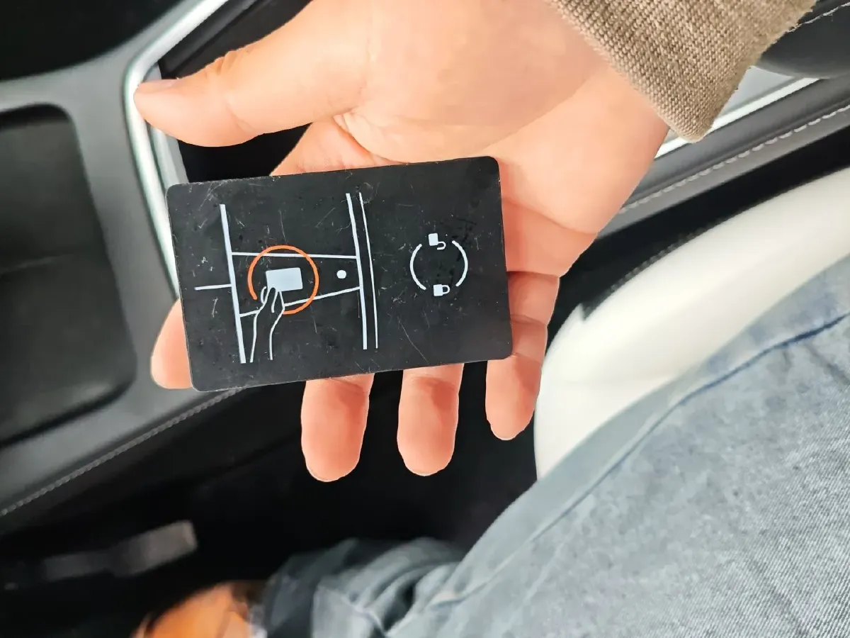 2022 Tesla Model Y BEV 60KWH,autocango,china used car exporter,china ev exporter,chinese used car exporter,chinese used ev exporter