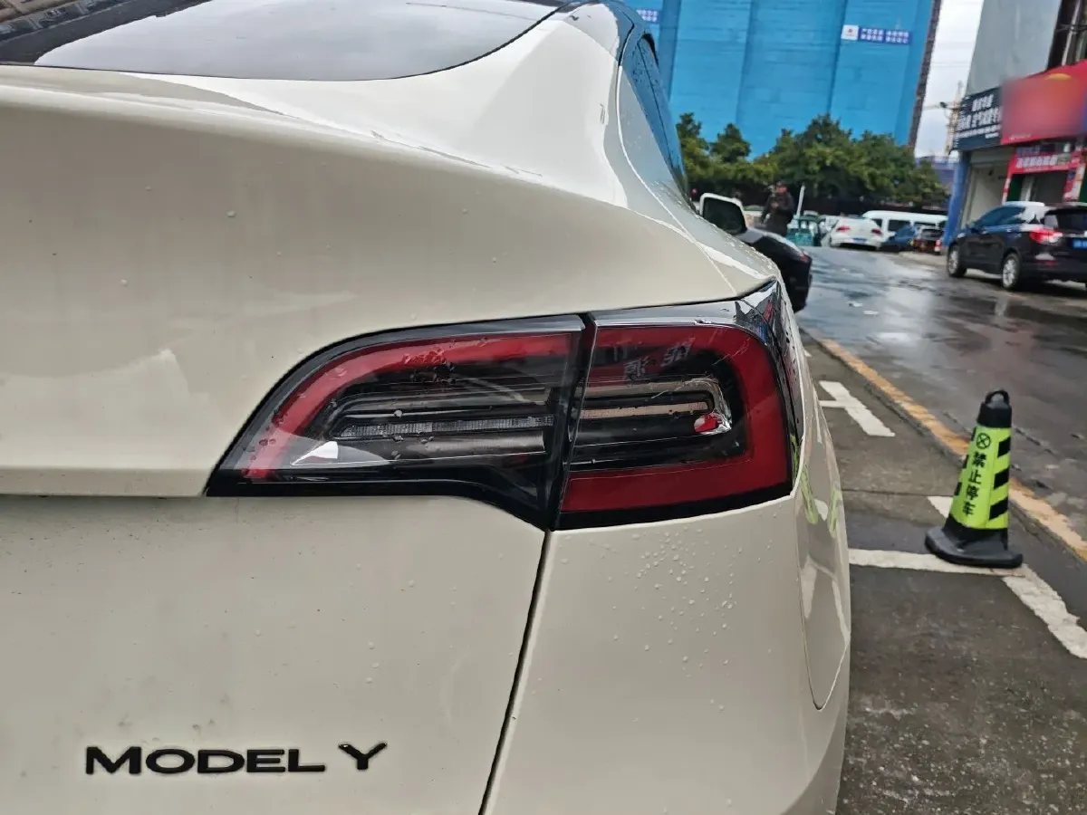 2022 Tesla Model Y BEV 60KWH,autocango,china used car exporter,china ev exporter,chinese used car exporter,chinese used ev exporter