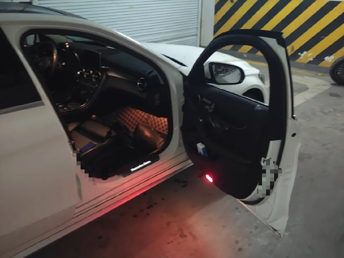 2017 Mercedes-Benz C Class 2.0T 184HP L4 7AT,autocango,china used car exporter,china ev exporter,chinese used car exporter,chinese used ev exporter