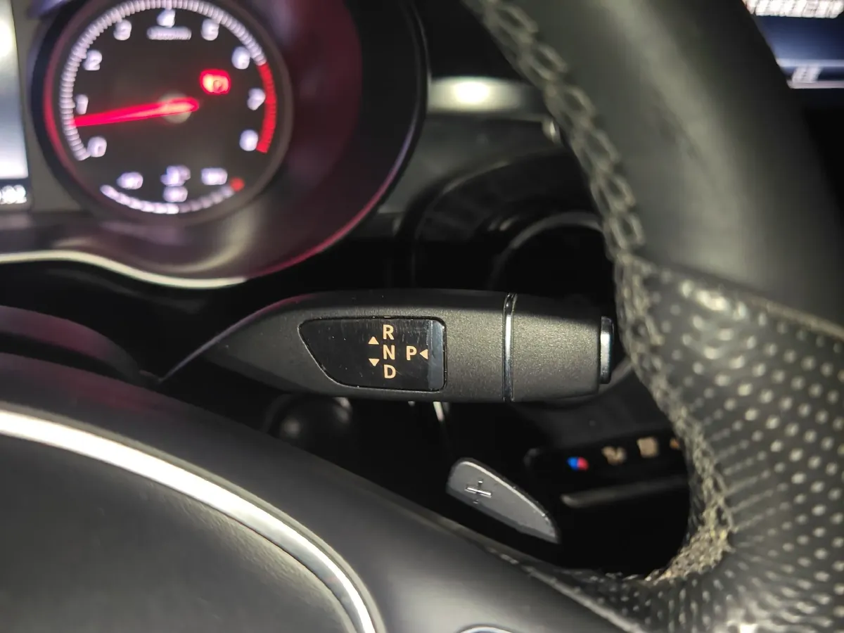 2017 Mercedes-Benz C Class 2.0T 184HP L4 7AT,autocango,china used car exporter,china ev exporter,chinese used car exporter,chinese used ev exporter