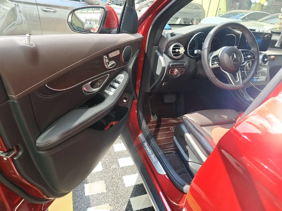 2020 Mercedes-Benz GLC Class 2.0T 197HP L4 9AT,autocango,china used car exporter,china ev exporter,chinese used car exporter,chinese used ev exporter