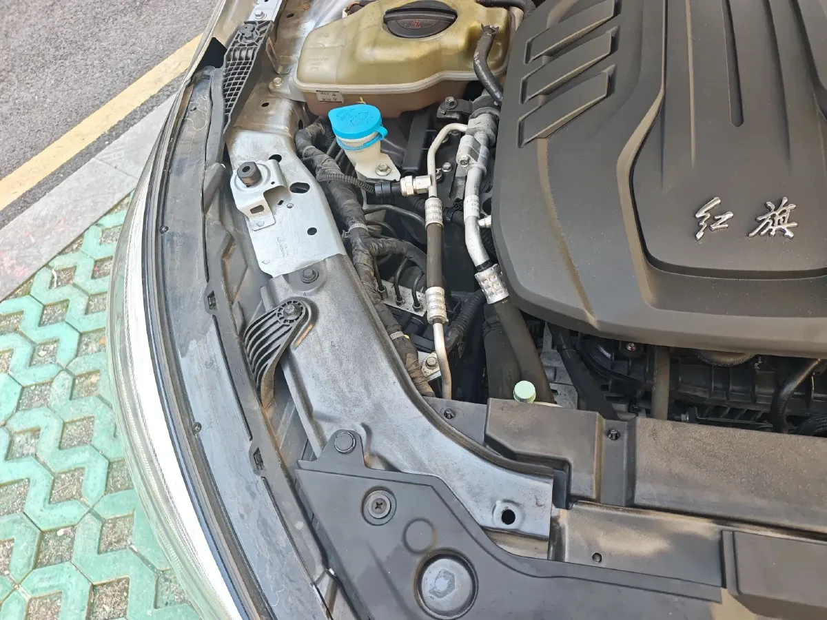 2020 HongQi H5 1.8T 197HP L4 6AT,autocango,china used car exporter,china ev exporter,chinese used car exporter,chinese used ev exporter