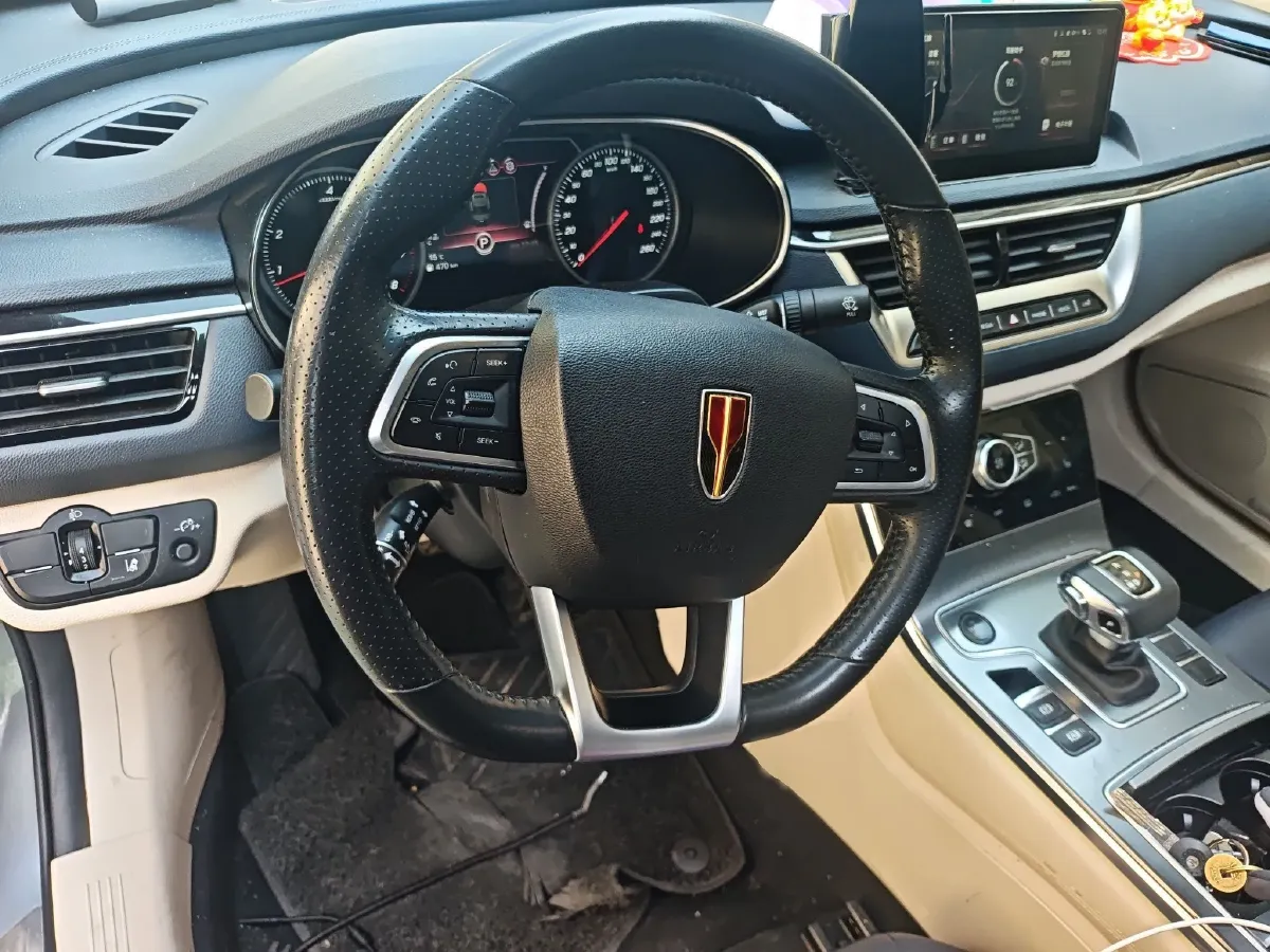 2020 HongQi H5 1.8T 197HP L4 6AT,autocango,china used car exporter,china ev exporter,chinese used car exporter,chinese used ev exporter