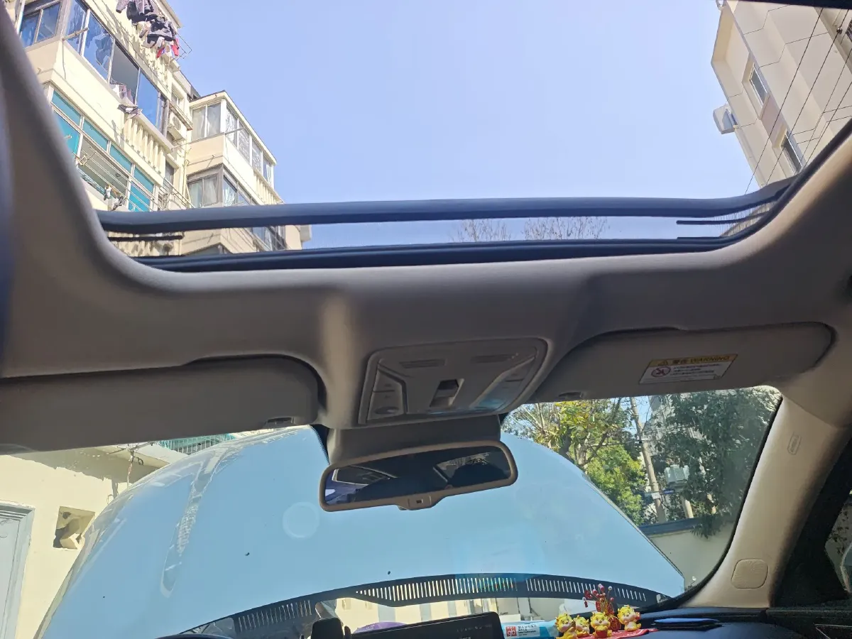 2020 HongQi H5 1.8T 197HP L4 6AT,autocango,china used car exporter,china ev exporter,chinese used car exporter,chinese used ev exporter