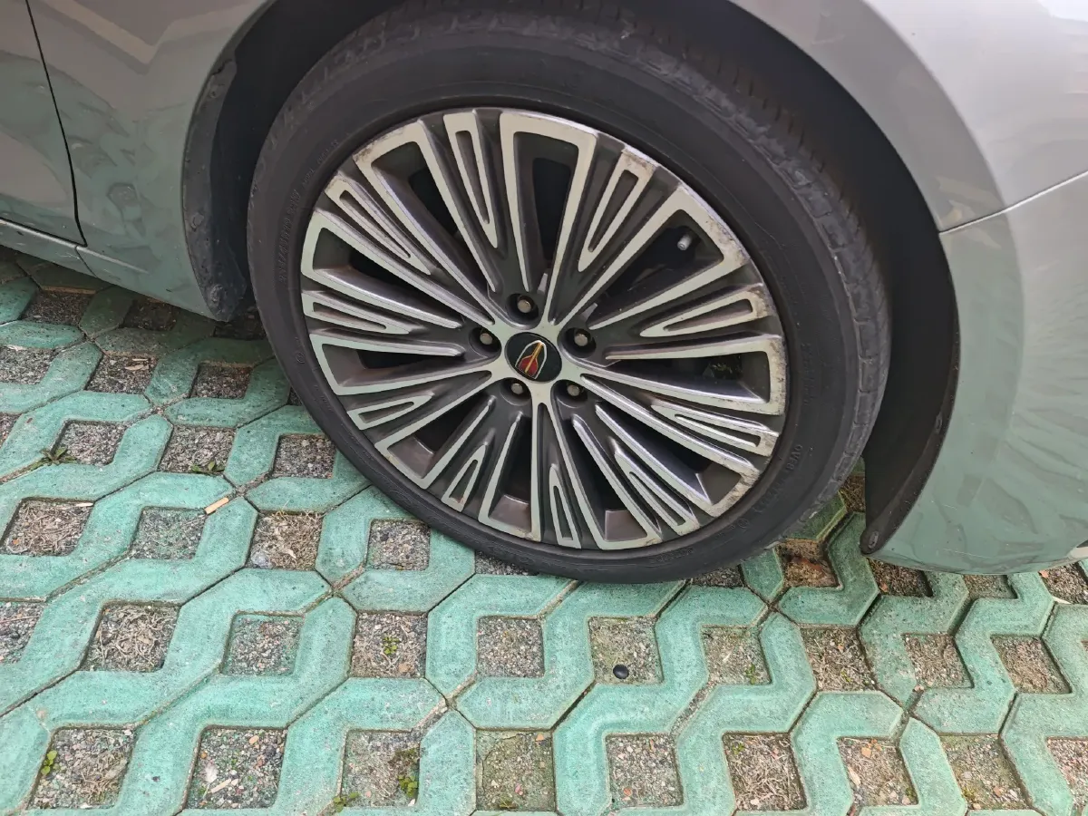 2020 HongQi H5 1.8T 197HP L4 6AT,autocango,china used car exporter,china ev exporter,chinese used car exporter,chinese used ev exporter