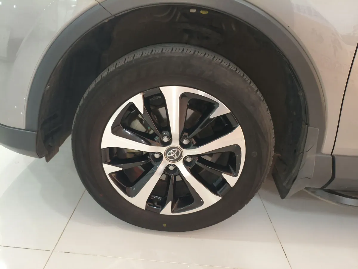 2019 Toyota RAV4 2.0L 151HP L4 CVT,autocango,china used car exporter,china ev exporter,chinese used car exporter,chinese used ev exporter