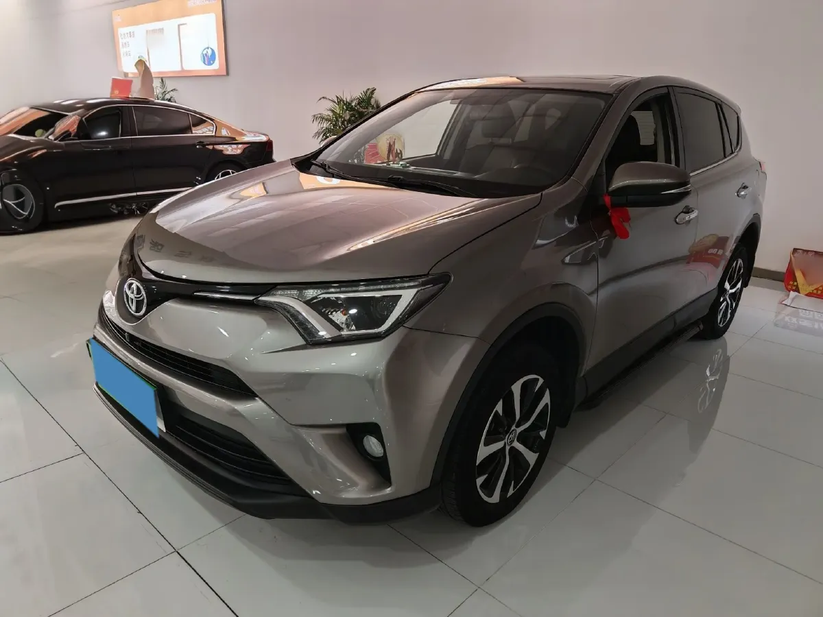 2019 Toyota RAV4 2.0L 151HP L4 CVT,autocango,china used car exporter,china ev exporter,chinese used car exporter,chinese used ev exporter