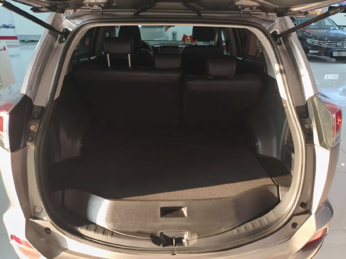 2019 Toyota RAV4 2.0L 151HP L4 CVT,autocango,china used car exporter,china ev exporter,chinese used car exporter,chinese used ev exporter