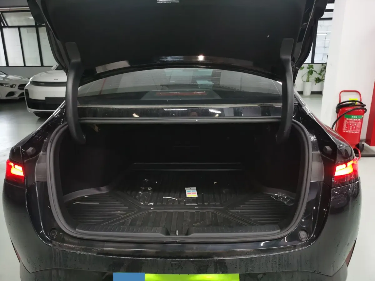 2022 Xpeng P5 BEV 55.5KWH,autocango,china used car exporter,china ev exporter,chinese used car exporter,chinese used ev exporter