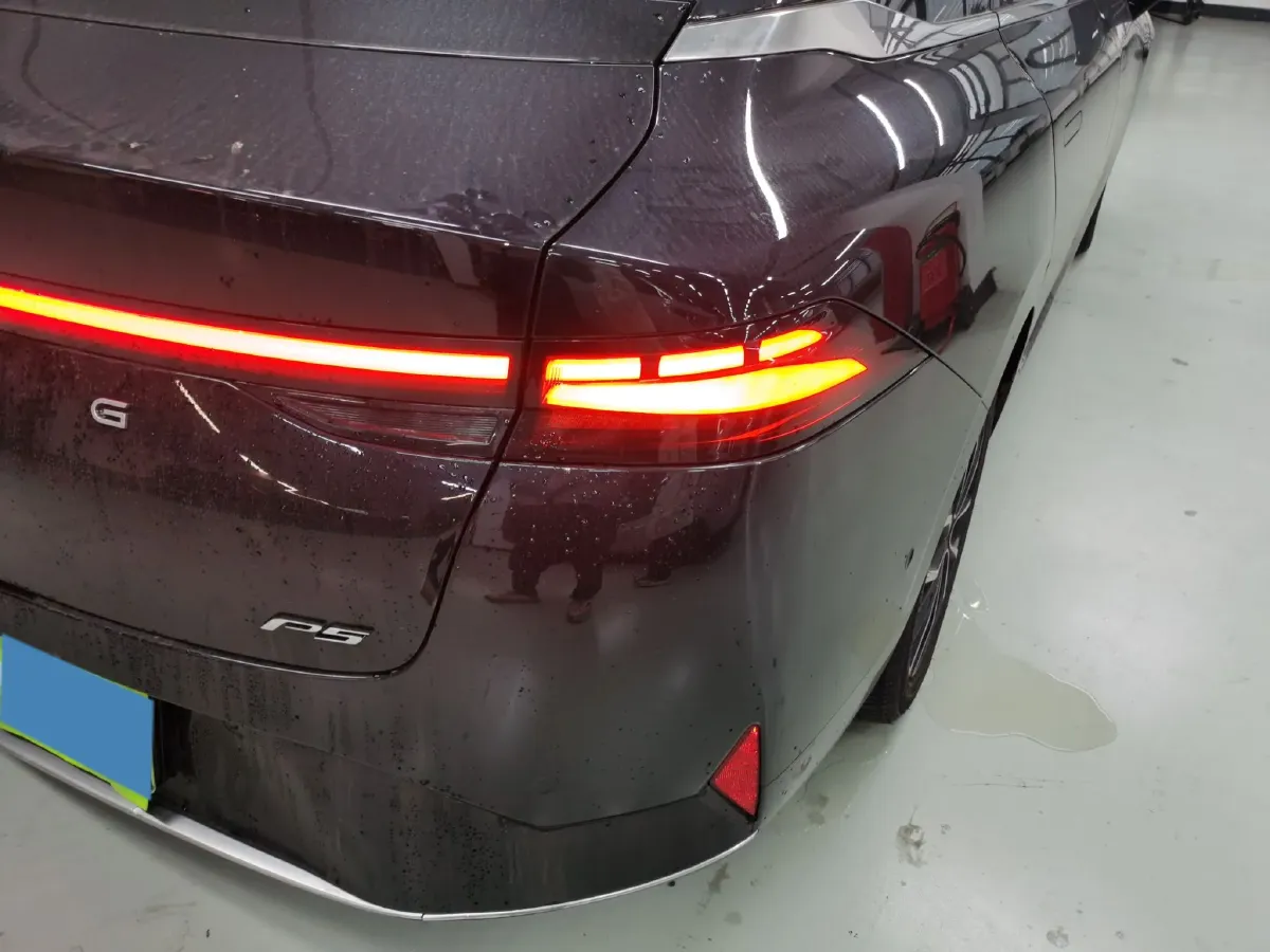 2022 Xpeng P5 BEV 55.5KWH,autocango,china used car exporter,china ev exporter,chinese used car exporter,chinese used ev exporter