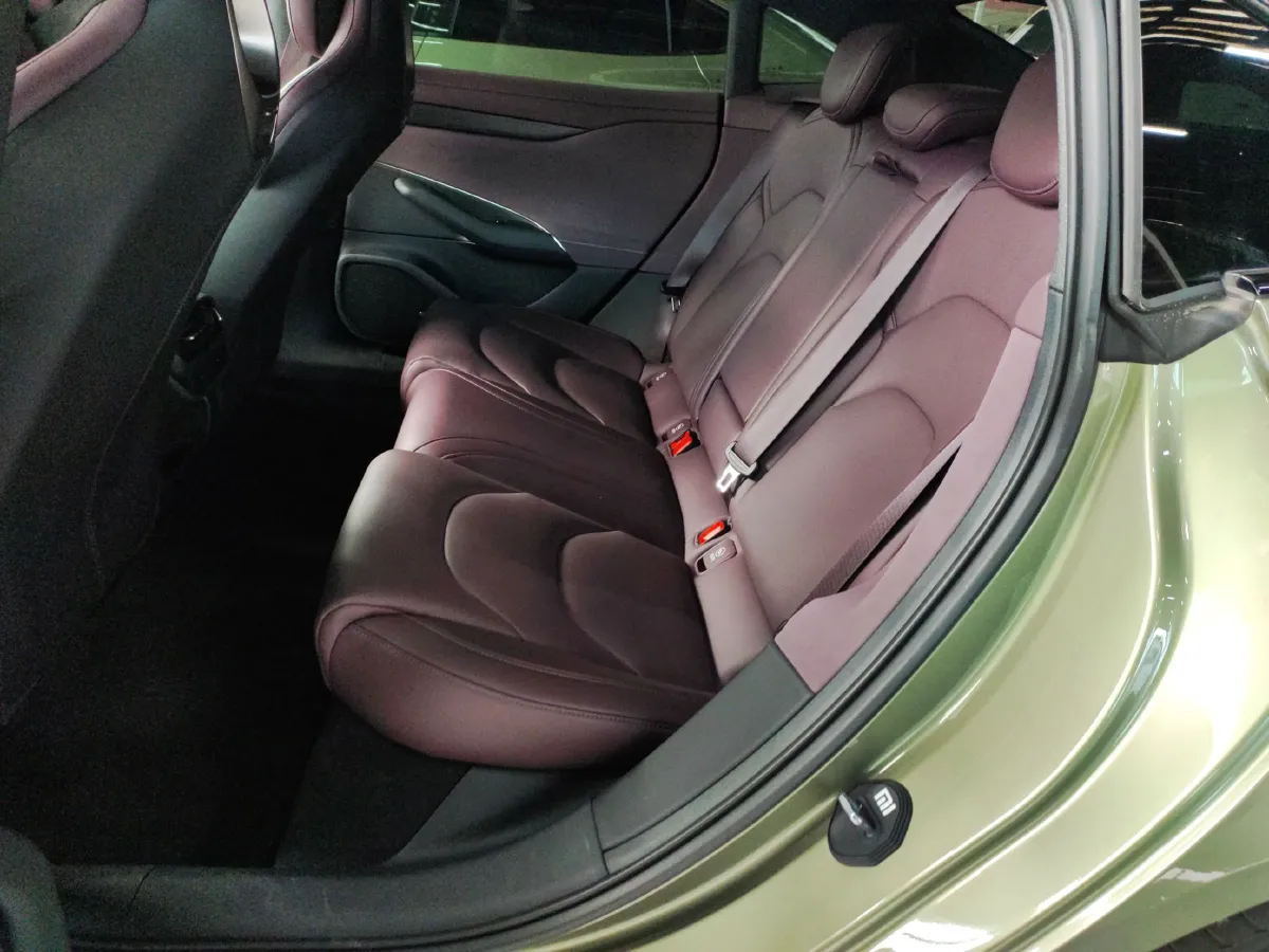 2024 MI SU7 BEV 73.6KWH,autocango,china used car exporter,china ev exporter,chinese used car exporter,chinese used ev exporter