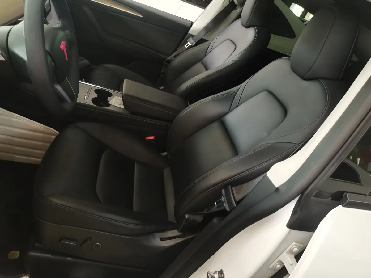 2022 Tesla Model Y BEV 60KWH,autocango,china used car exporter,china ev exporter,chinese used car exporter,chinese used ev exporter