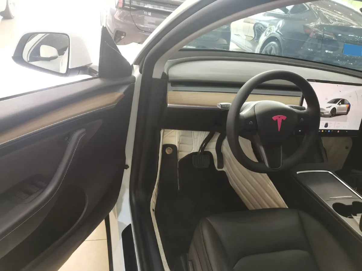 2022 Tesla Model Y BEV 60KWH,autocango,china used car exporter,china ev exporter,chinese used car exporter,chinese used ev exporter
