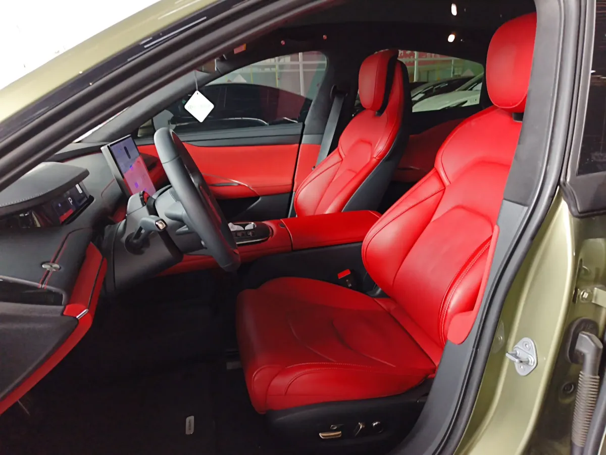 2024 MI SU7 BEV 101KWH,autocango,china used car exporter,china ev exporter,chinese used car exporter,chinese used ev exporter