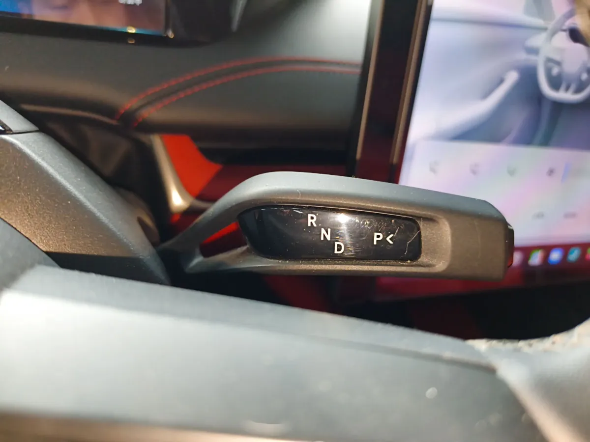 2024 MI SU7 BEV 101KWH,autocango,china used car exporter,china ev exporter,chinese used car exporter,chinese used ev exporter