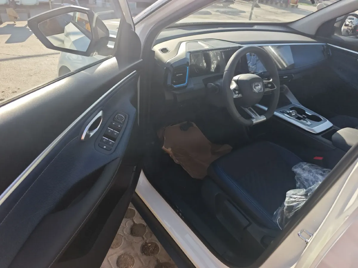 2026 Geely Emgrand 1.5L 120HP L4 CVT,autocango,china used car exporter,china ev exporter,chinese used car exporter,chinese used ev exporter