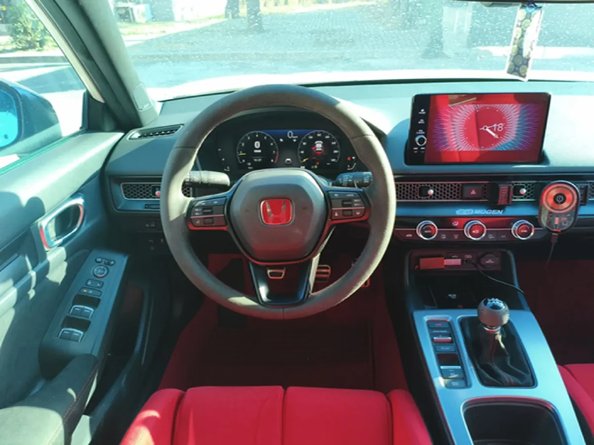 2023 Honda Civic 2.0T 300HP L4 6MT,autocango,china used car exporter,china ev exporter,chinese used car exporter,chinese used ev exporter