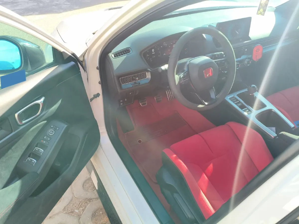 2023 Honda Civic 2.0T 300HP L4 6MT,autocango,china used car exporter,china ev exporter,chinese used car exporter,chinese used ev exporter