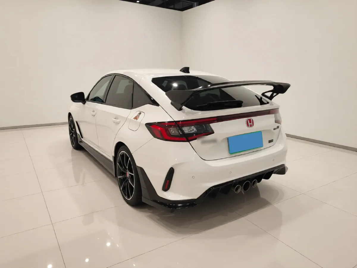 2023 Honda Civic 2.0T 300HP L4 6MT,autocango,china used car exporter,china ev exporter,chinese used car exporter,chinese used ev exporter