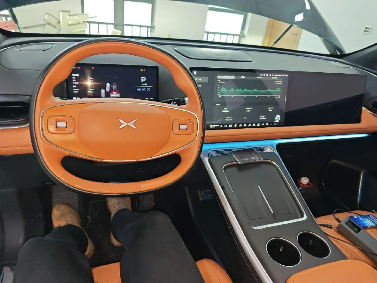 2025 Xpeng G9 BEV 79KWH,autocango,china used car exporter,china ev exporter,chinese used car exporter,chinese used ev exporter