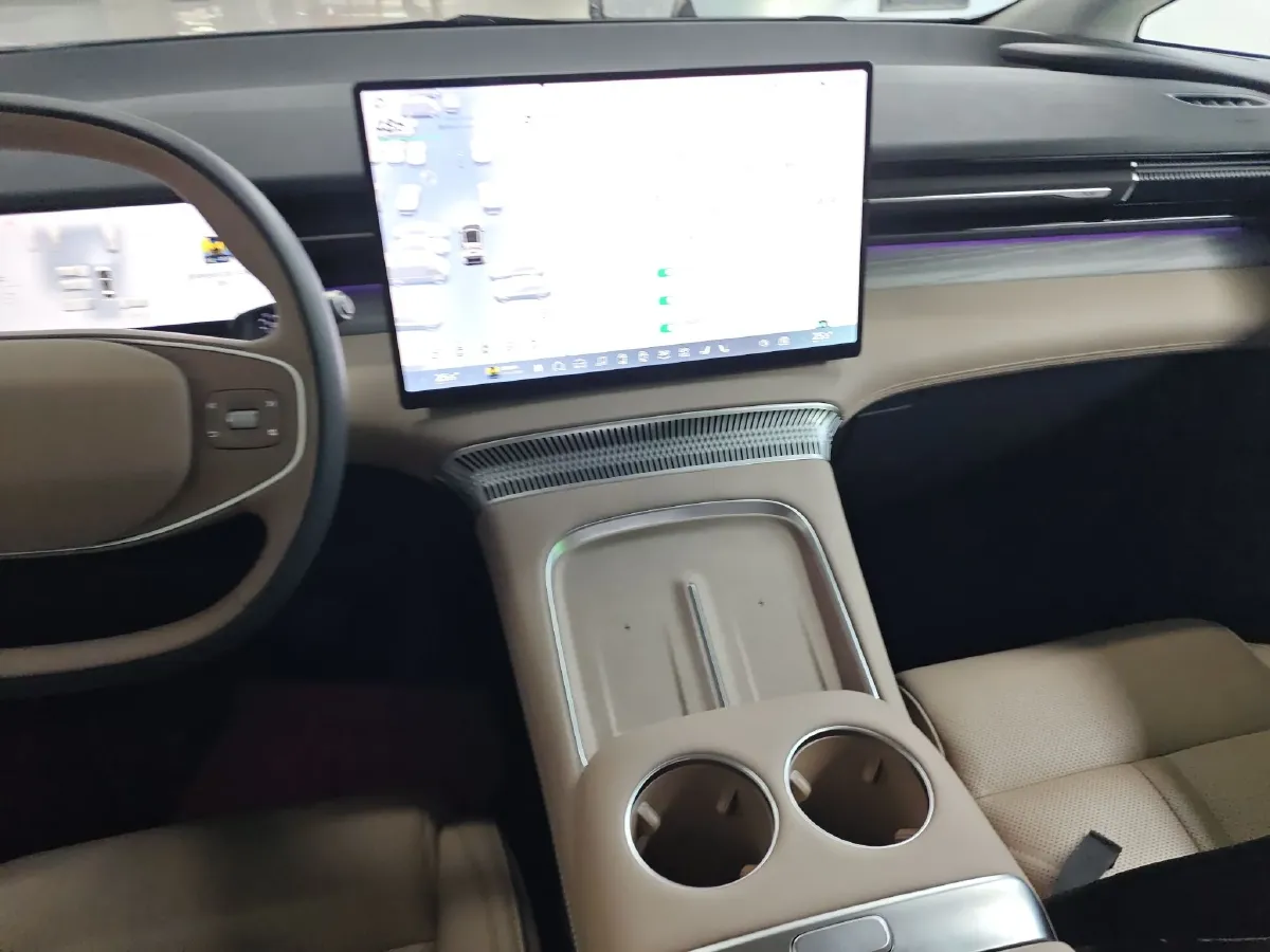 2025 Xpeng X9 BEV,autocango,china used car exporter,china ev exporter,chinese used car exporter,chinese used ev exporter