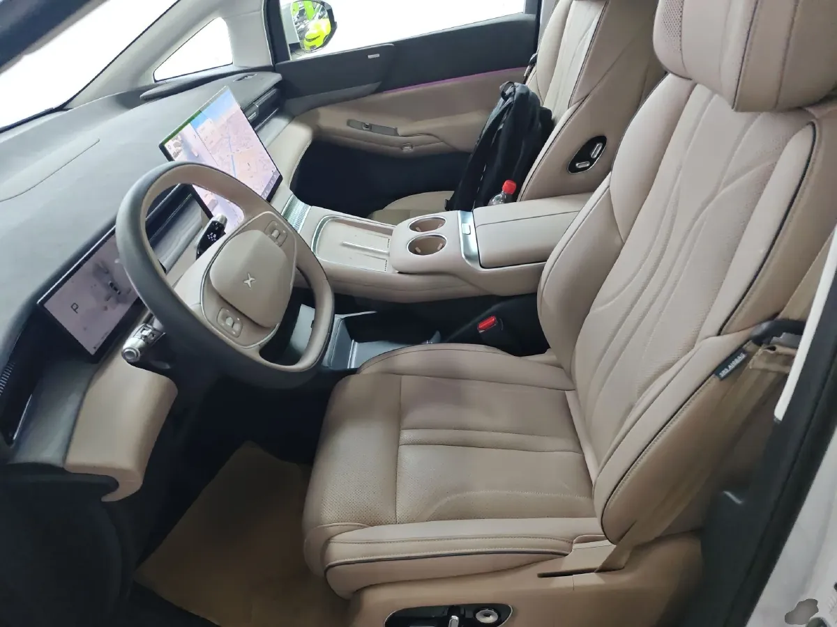 2025 Xpeng X9 BEV,autocango,china used car exporter,china ev exporter,chinese used car exporter,chinese used ev exporter