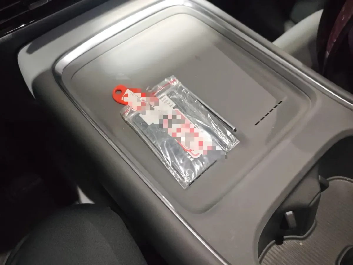 2024 Xpeng P7+ BEV 60.7KWH,autocango,china used car exporter,china ev exporter,chinese used car exporter,chinese used ev exporter