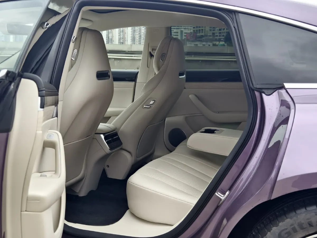 2024 Luxeed S7 BEV 82KWH,autocango,china used car exporter,china ev exporter,chinese used car exporter,chinese used ev exporter