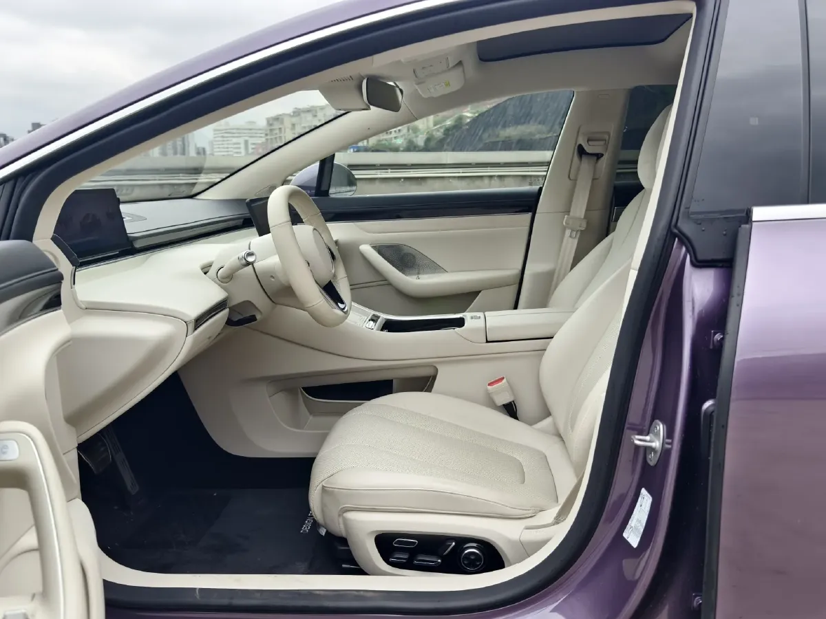 2024 Luxeed S7 BEV 82KWH,autocango,china used car exporter,china ev exporter,chinese used car exporter,chinese used ev exporter