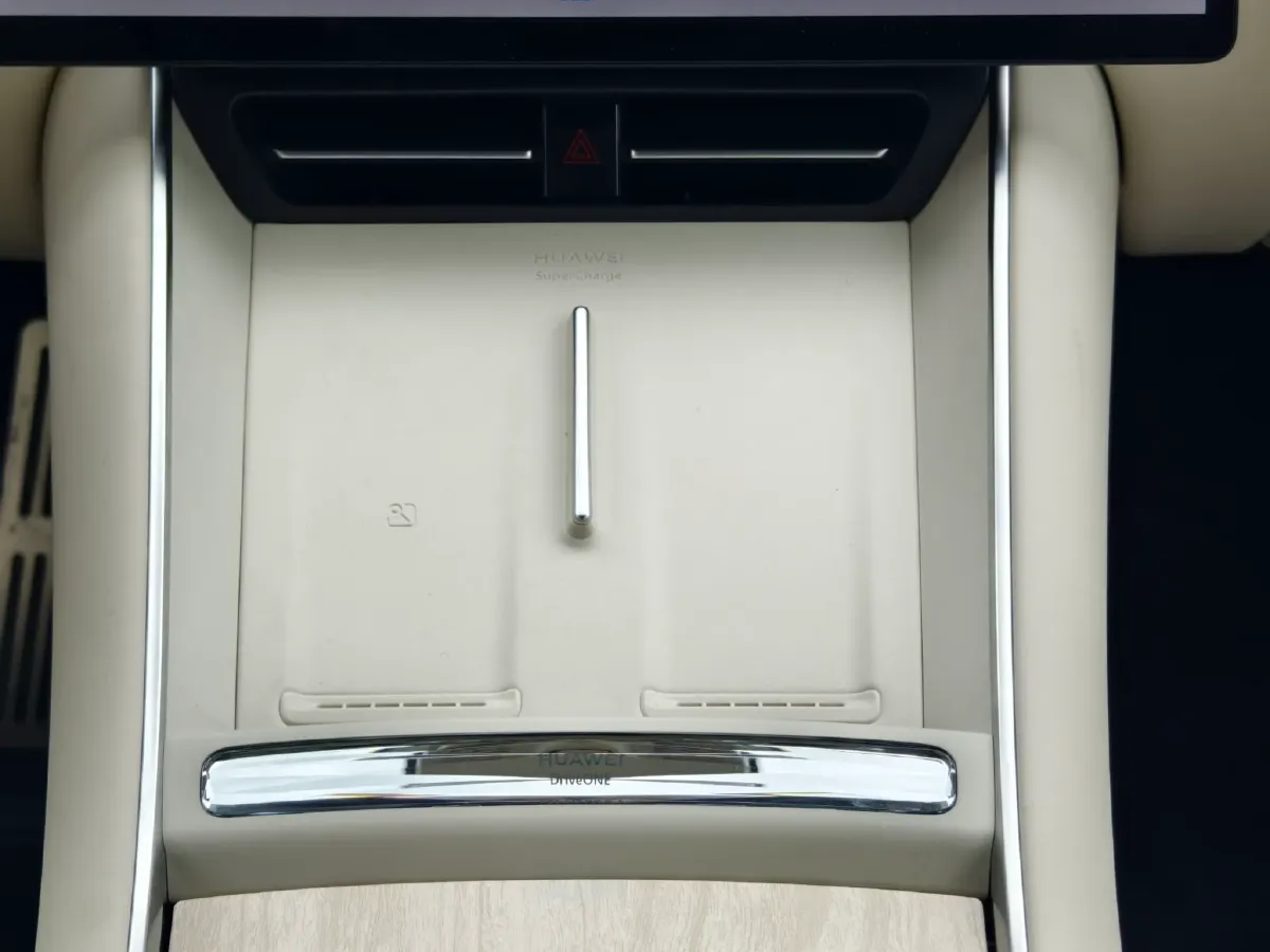 2024 Luxeed S7 BEV 82KWH,autocango,china used car exporter,china ev exporter,chinese used car exporter,chinese used ev exporter