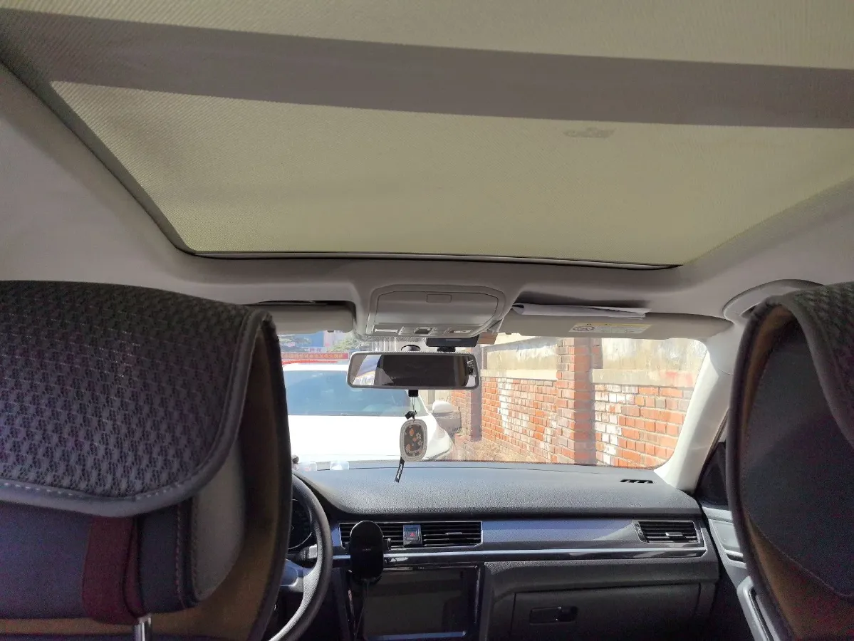 2017 Volkswagen C-Trek 1.4T 131HP L4 7DCT,autocango,china used car exporter,china ev exporter,chinese used car exporter,chinese used ev exporter