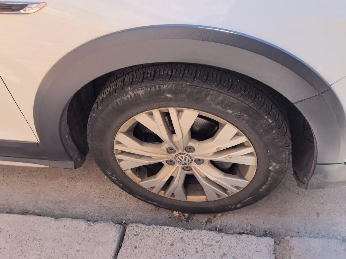 2017 Volkswagen C-Trek 1.4T 131HP L4 7DCT,autocango,china used car exporter,china ev exporter,chinese used car exporter,chinese used ev exporter