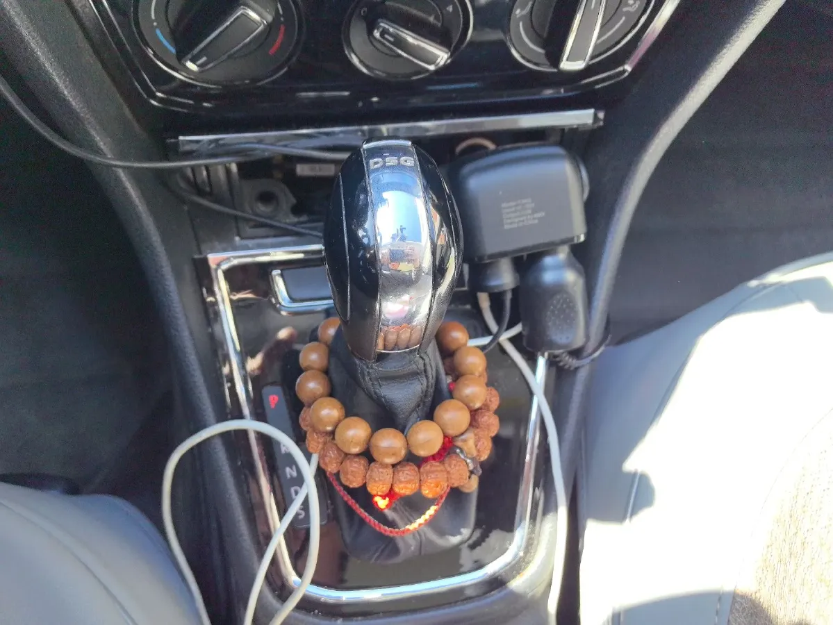 2017 Volkswagen C-Trek 1.4T 131HP L4 7DCT,autocango,china used car exporter,china ev exporter,chinese used car exporter,chinese used ev exporter