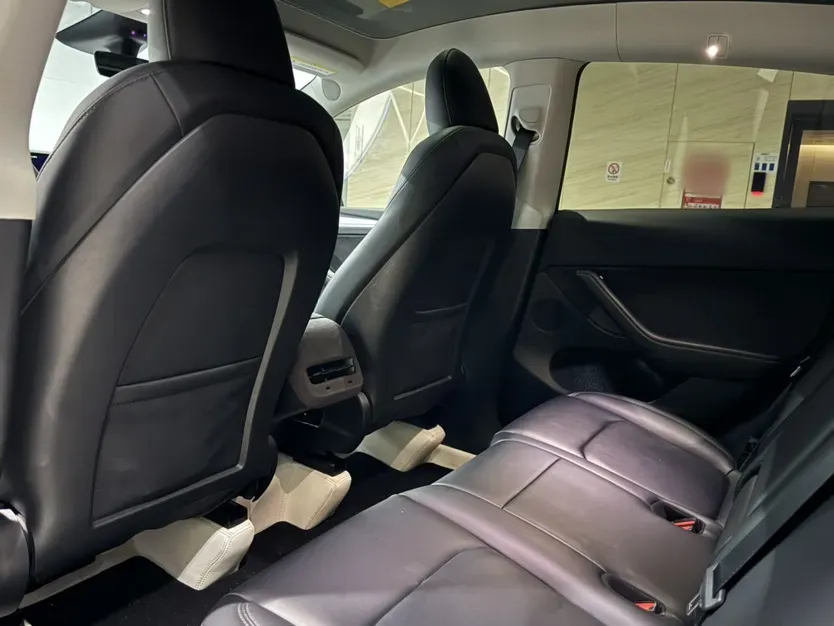 2024 Tesla Model Y BEV 60KWH,autocango,china used car exporter,china ev exporter,chinese used car exporter,chinese used ev exporter