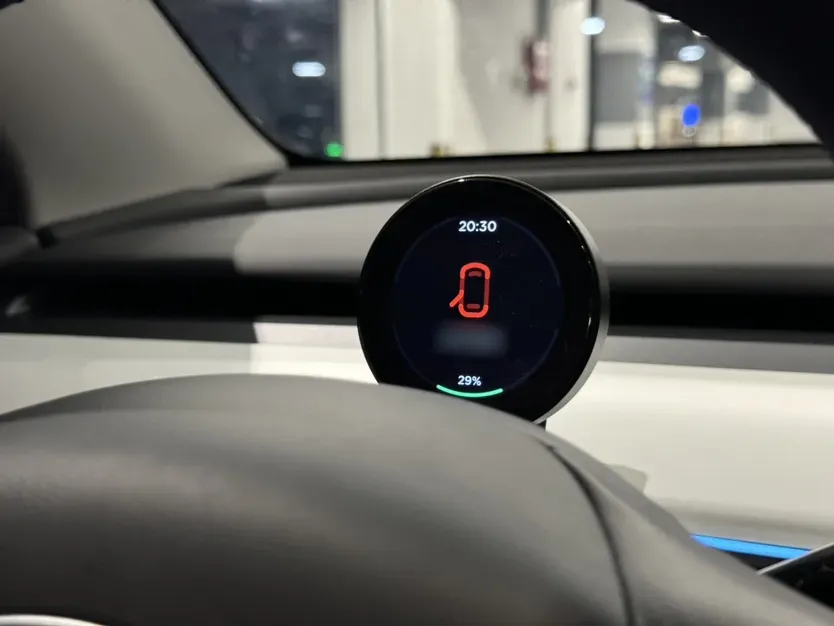 2024 Tesla Model Y BEV 60KWH,autocango,china used car exporter,china ev exporter,chinese used car exporter,chinese used ev exporter