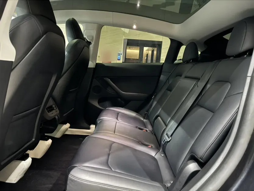 2024 Tesla Model Y BEV 60KWH,autocango,china used car exporter,china ev exporter,chinese used car exporter,chinese used ev exporter