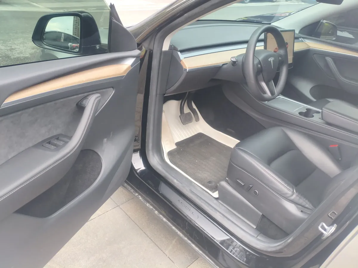 2022 Tesla Model Y BEV 60KWH,autocango,china used car exporter,china ev exporter,chinese used car exporter,chinese used ev exporter