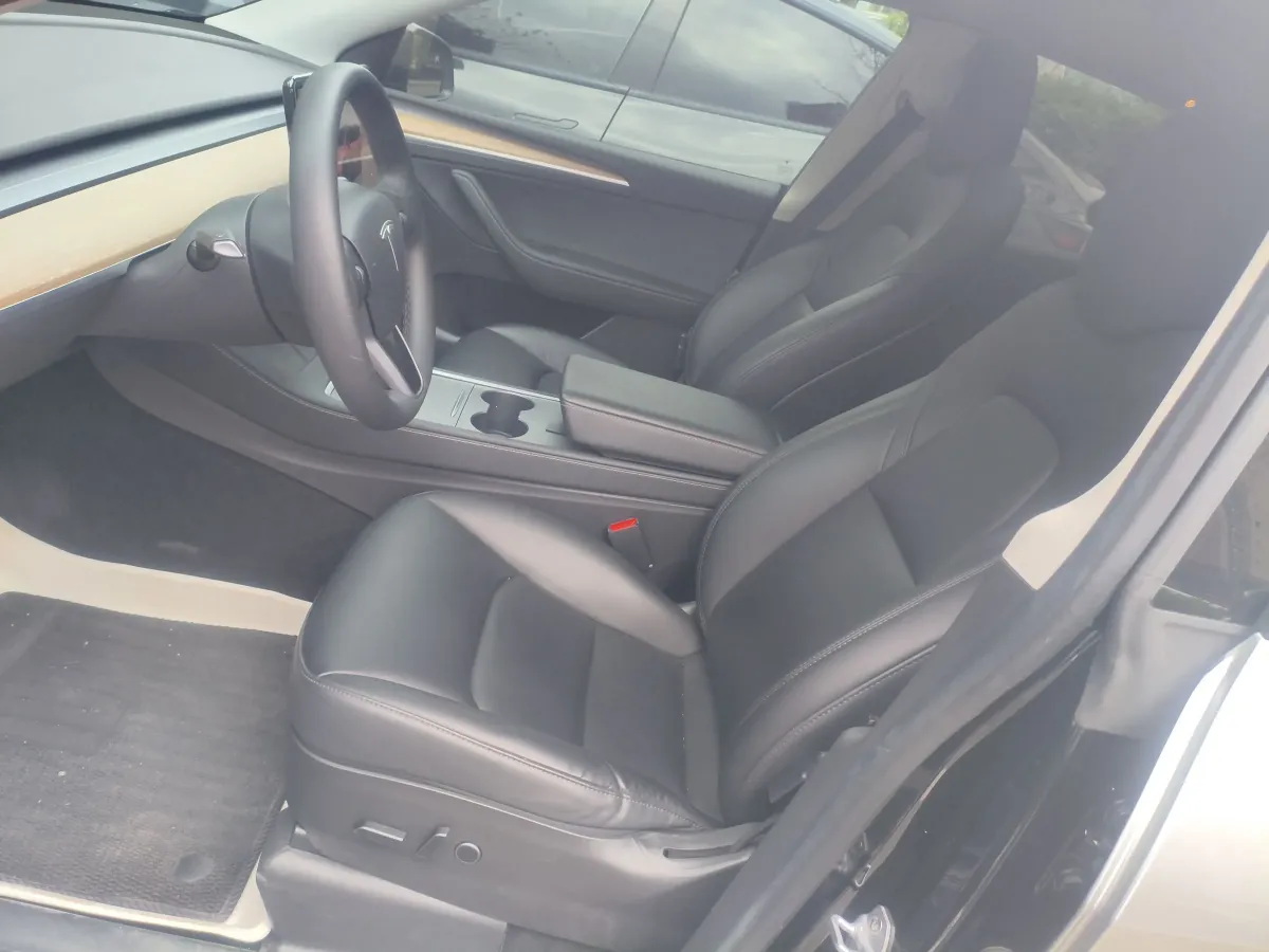 2022 Tesla Model Y BEV 60KWH,autocango,china used car exporter,china ev exporter,chinese used car exporter,chinese used ev exporter